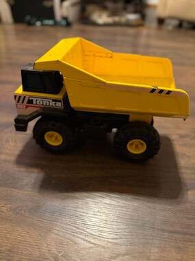 Vintage Tonka 952 Pressed Steel and Plastic Mighty Dump Truck